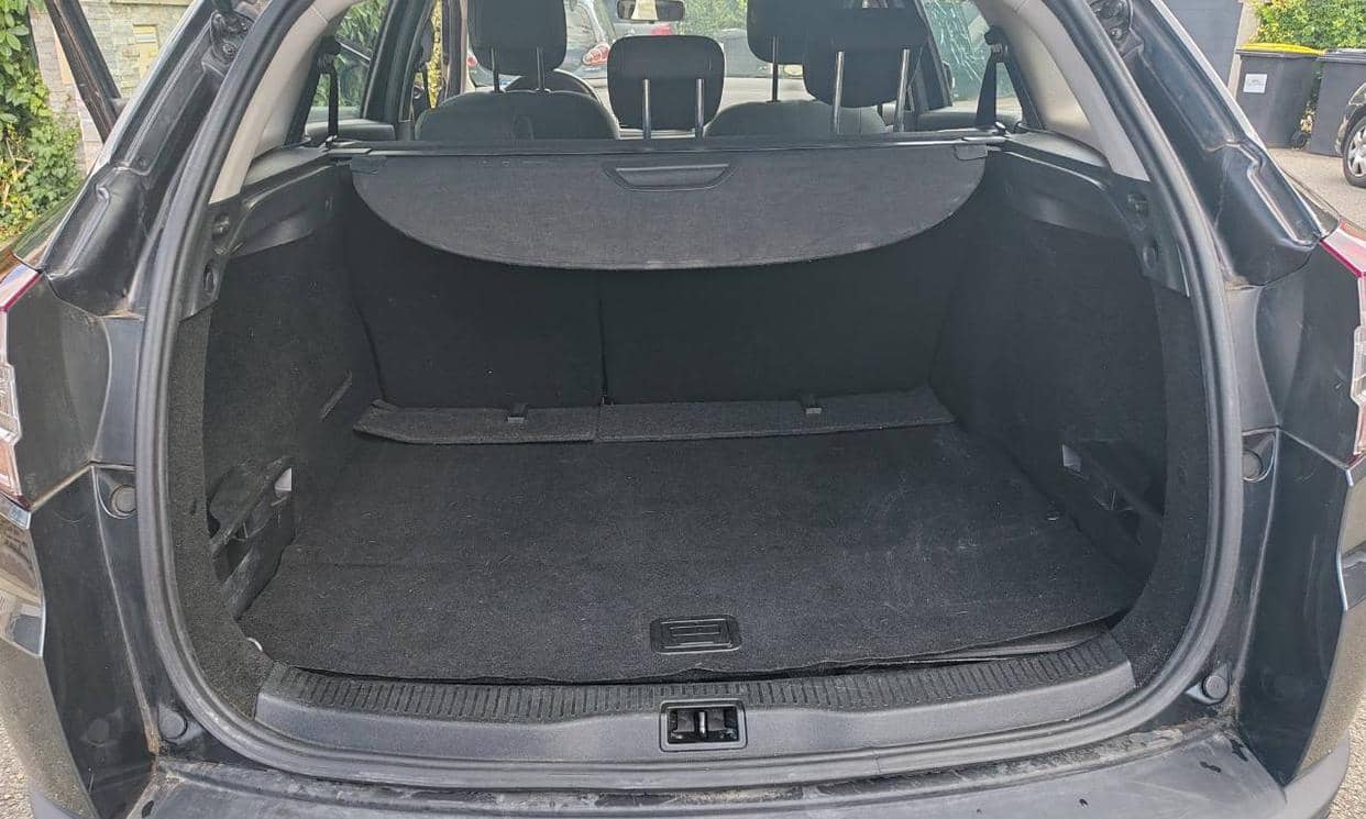 Renault MEGANE III ESTATE — photo 10