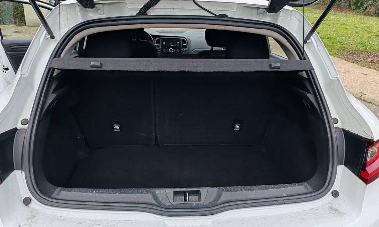 Renault MEGANE IV — photo 17
