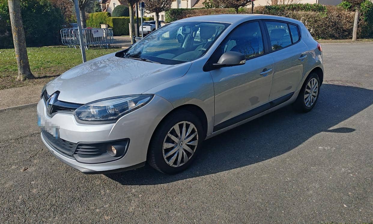 Renault MEGANE III — photo 2