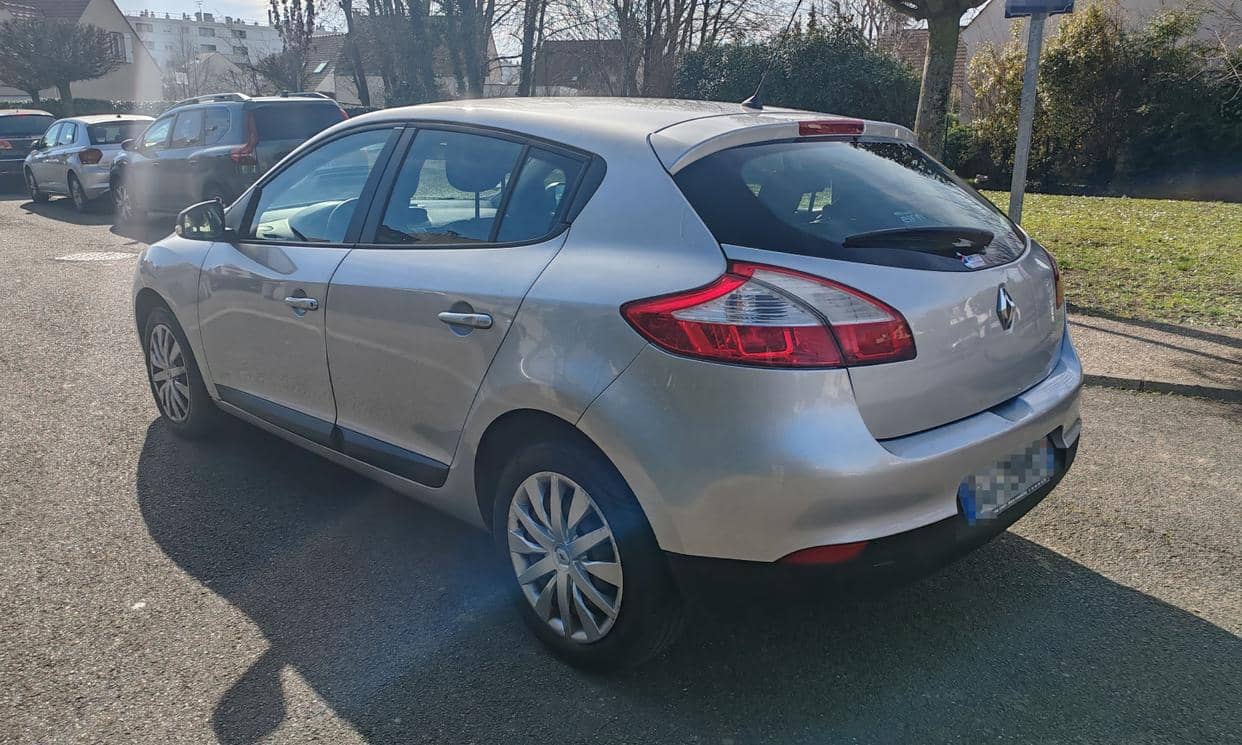 Renault MEGANE III — photo 7