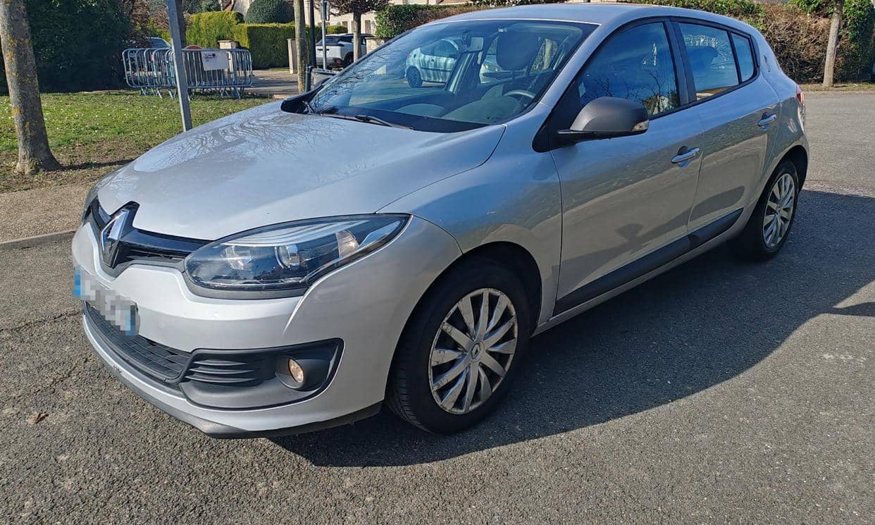 Renault MEGANE III — photo 9