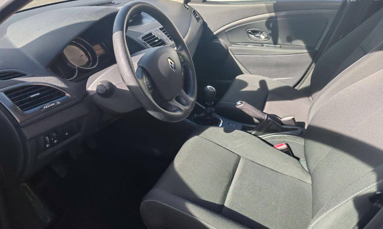 Renault MEGANE III — photo 11