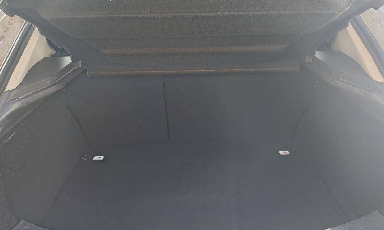 Renault MEGANE III — photo 13