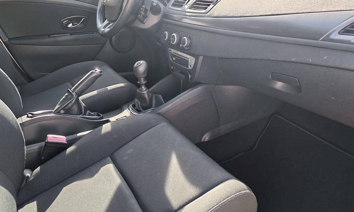 Renault MEGANE III — photo 19