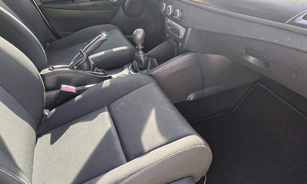 Renault MEGANE III — photo 20