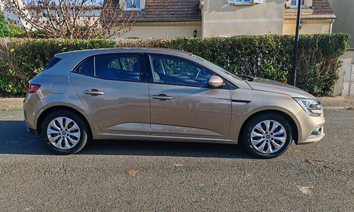 Renault MEGANE IV — photo 2