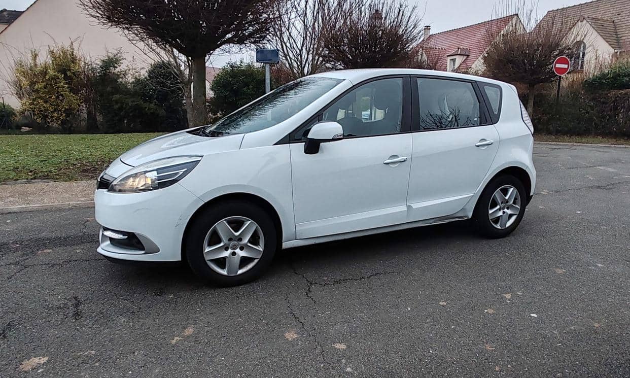 Renault SCENIC III — photo 7