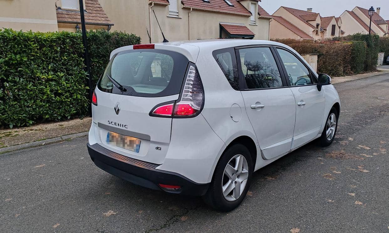 Renault SCENIC III — photo 10