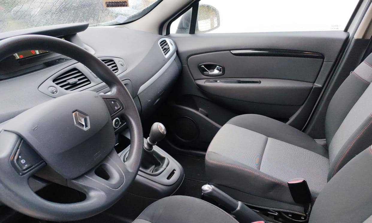 Renault SCENIC III — photo 12