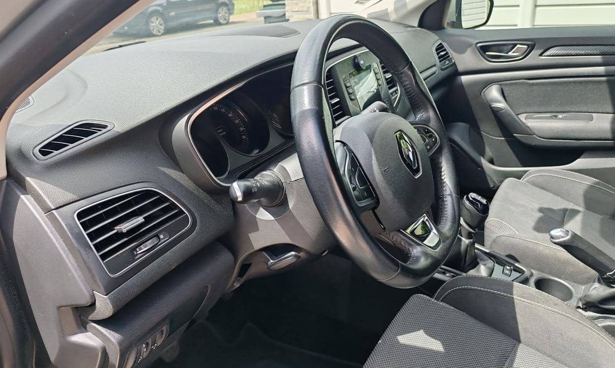 Renault MEGANE IV — photo 7