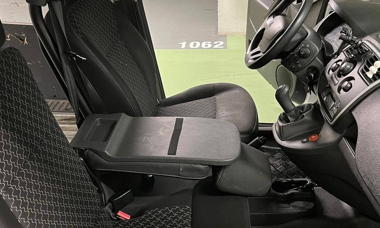 Renault KANGOO EXPRESS II — photo 7