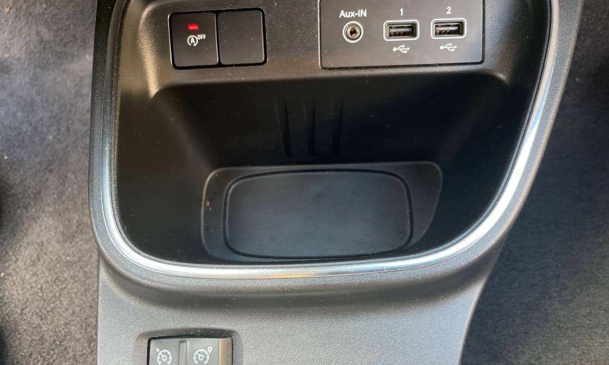 Renault TWINGO III — photo 11