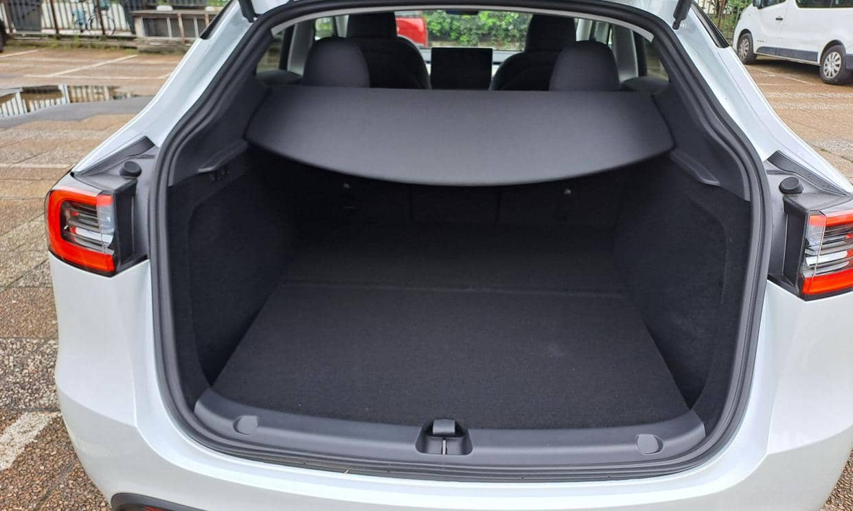 Tesla MODEL Y — photo 7