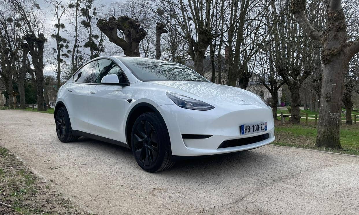 Tesla MODEL Y — photo 8