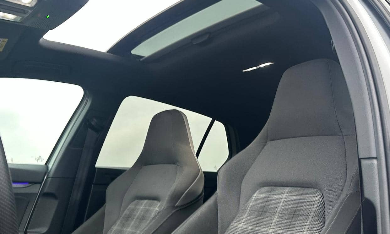 Volkswagen GOLF — photo 6
