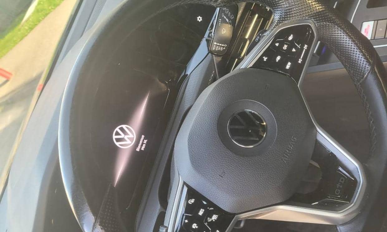 Volkswagen GOLF — photo 10