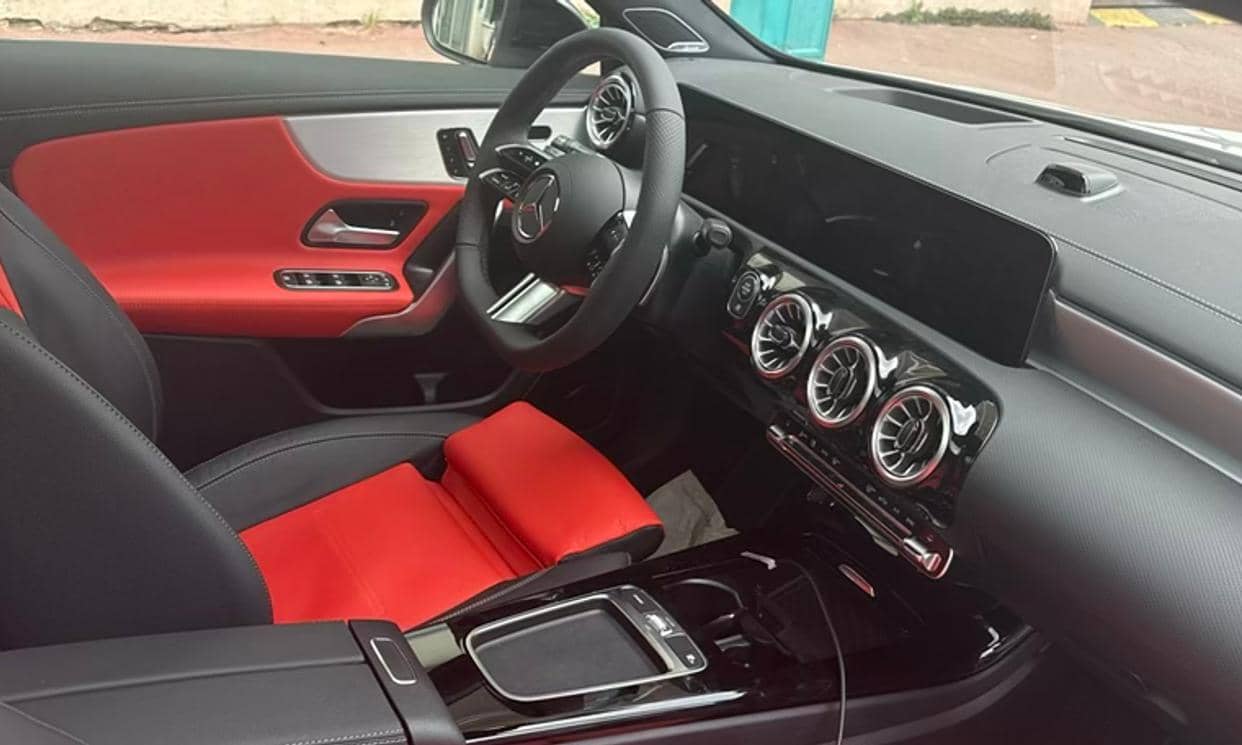 Mercedes-Benz CLASSE A — photo 8