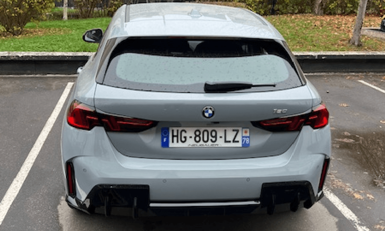 BMW SERIE 1 — photo 2