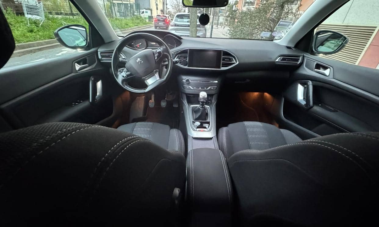 Peugeot 308 — photo 8
