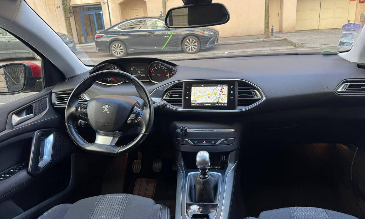 Peugeot 308 — photo 8