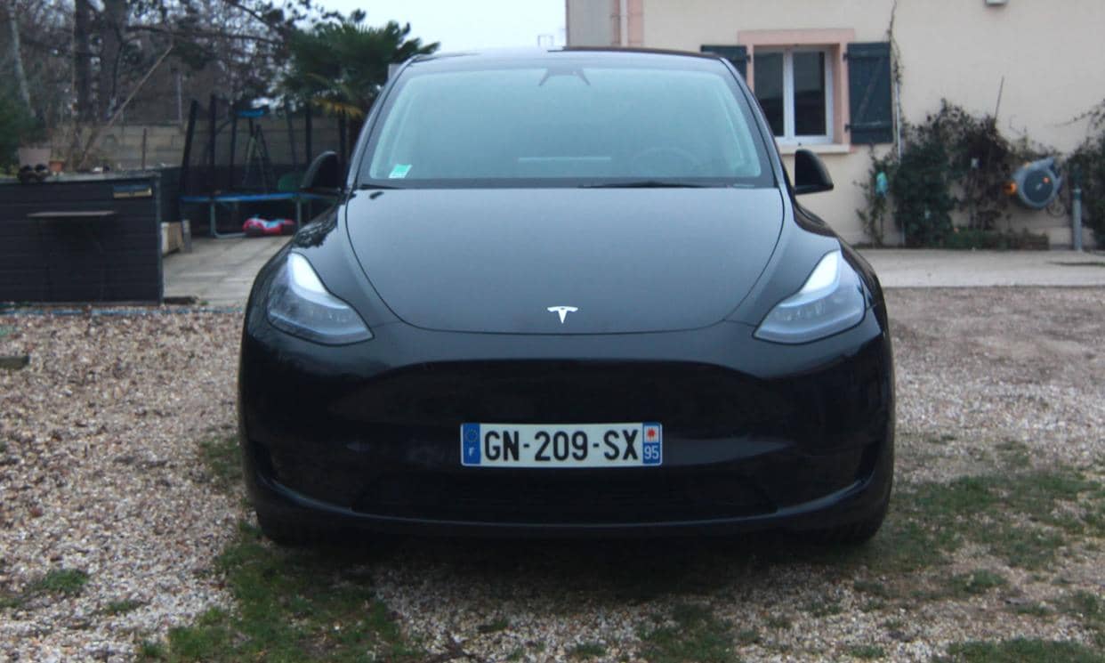 Tesla MODEL Y — photo 2