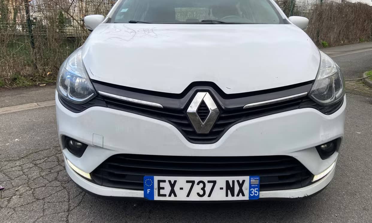 Renault CLIO IV — photo 8