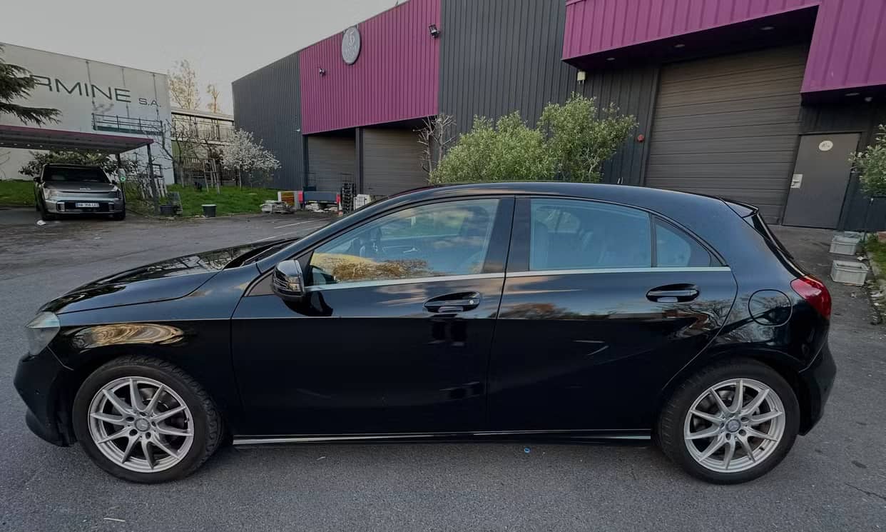 Mercedes-Benz CLASSE A — photo 8