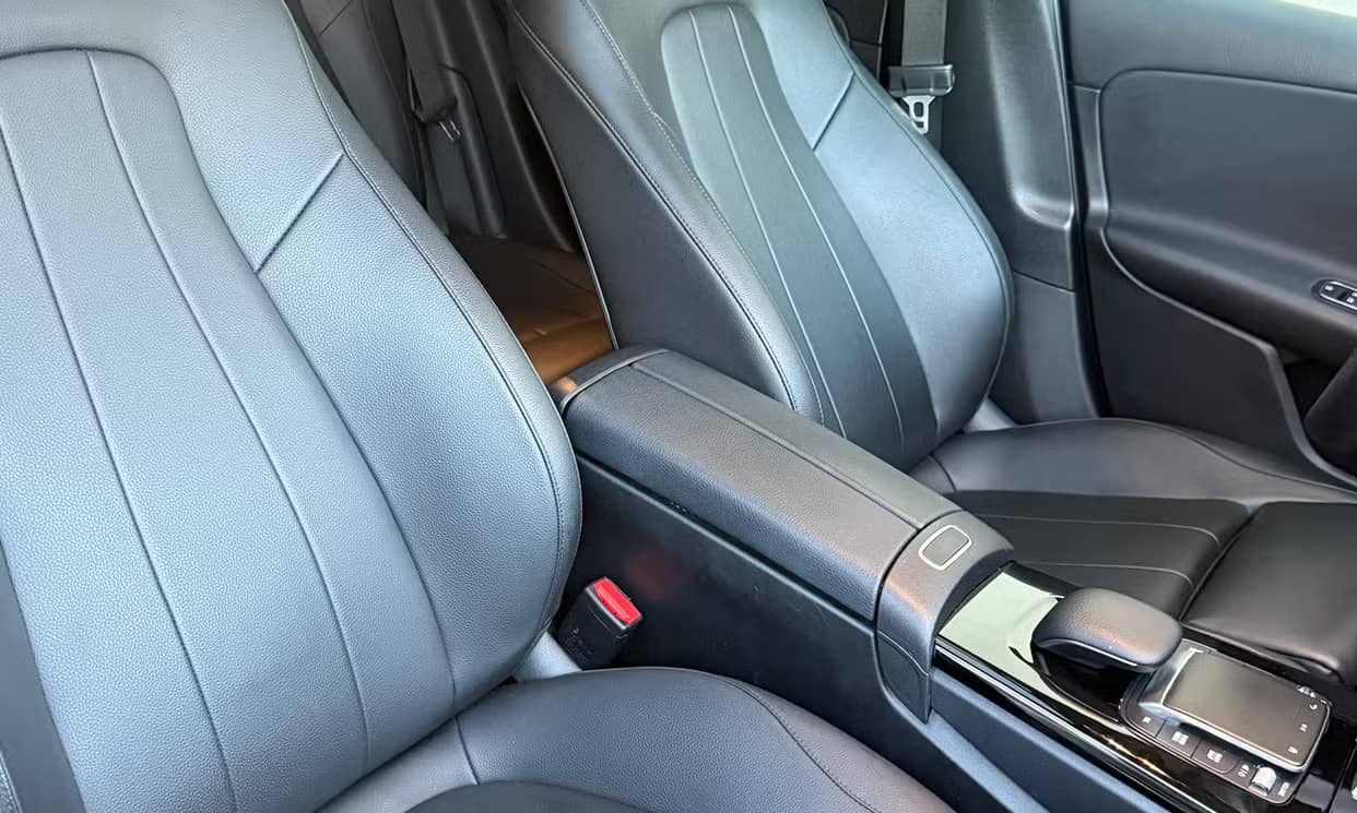 Mercedes-Benz CLASSE A — photo 2