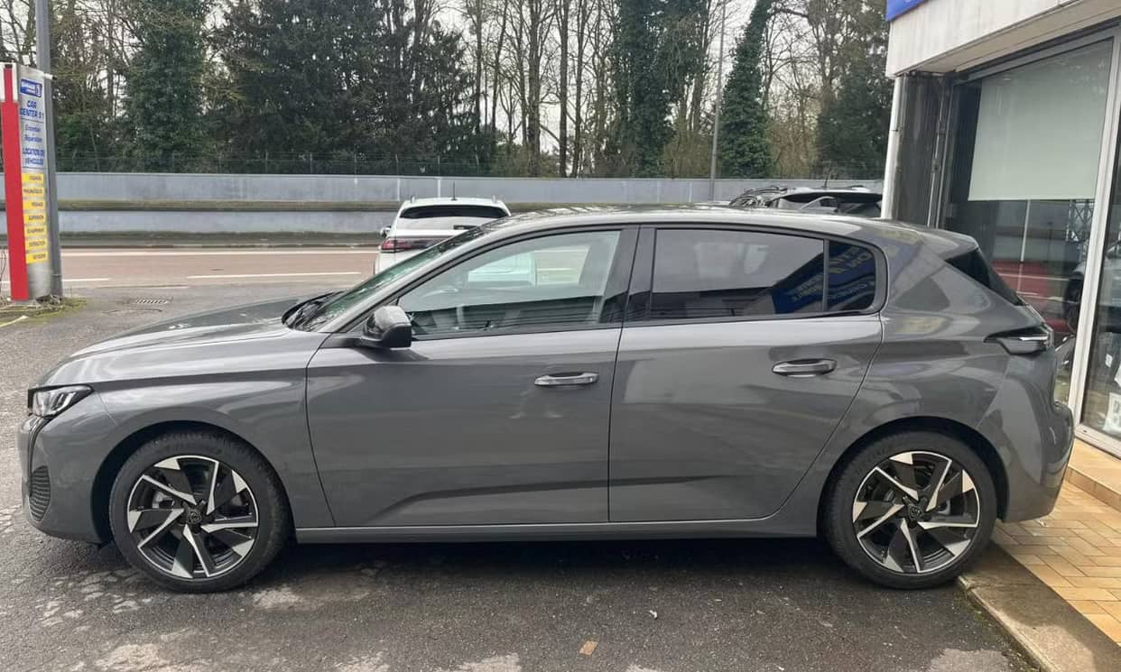 Peugeot 308 — photo 13