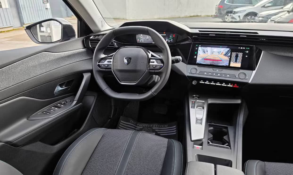 Peugeot 308 — photo 7