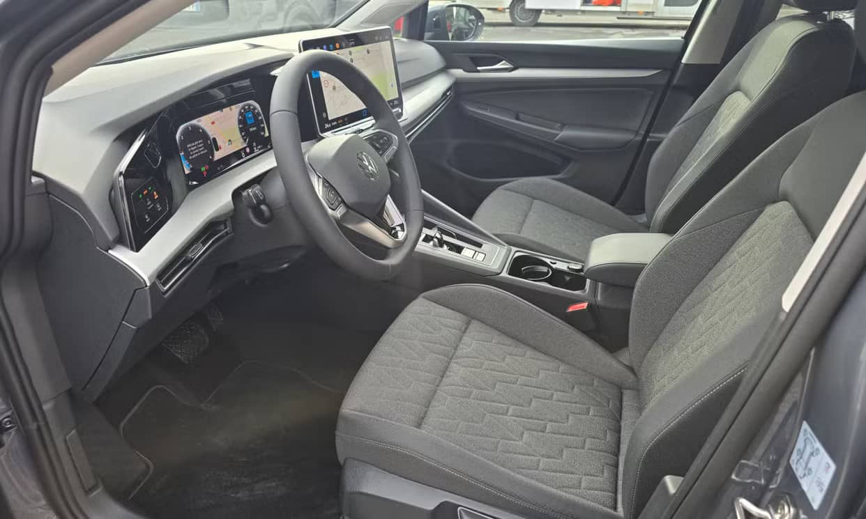 Volkswagen GOLF — photo 4