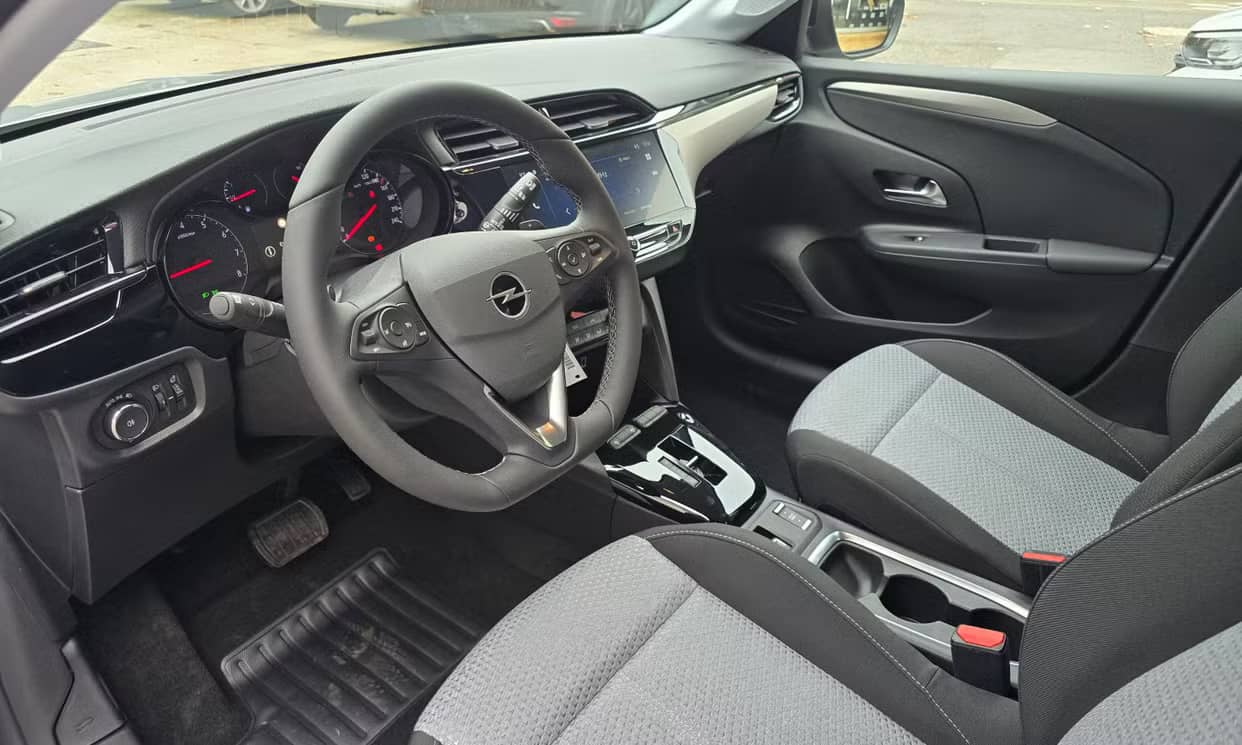 Opel CORSA — photo 4