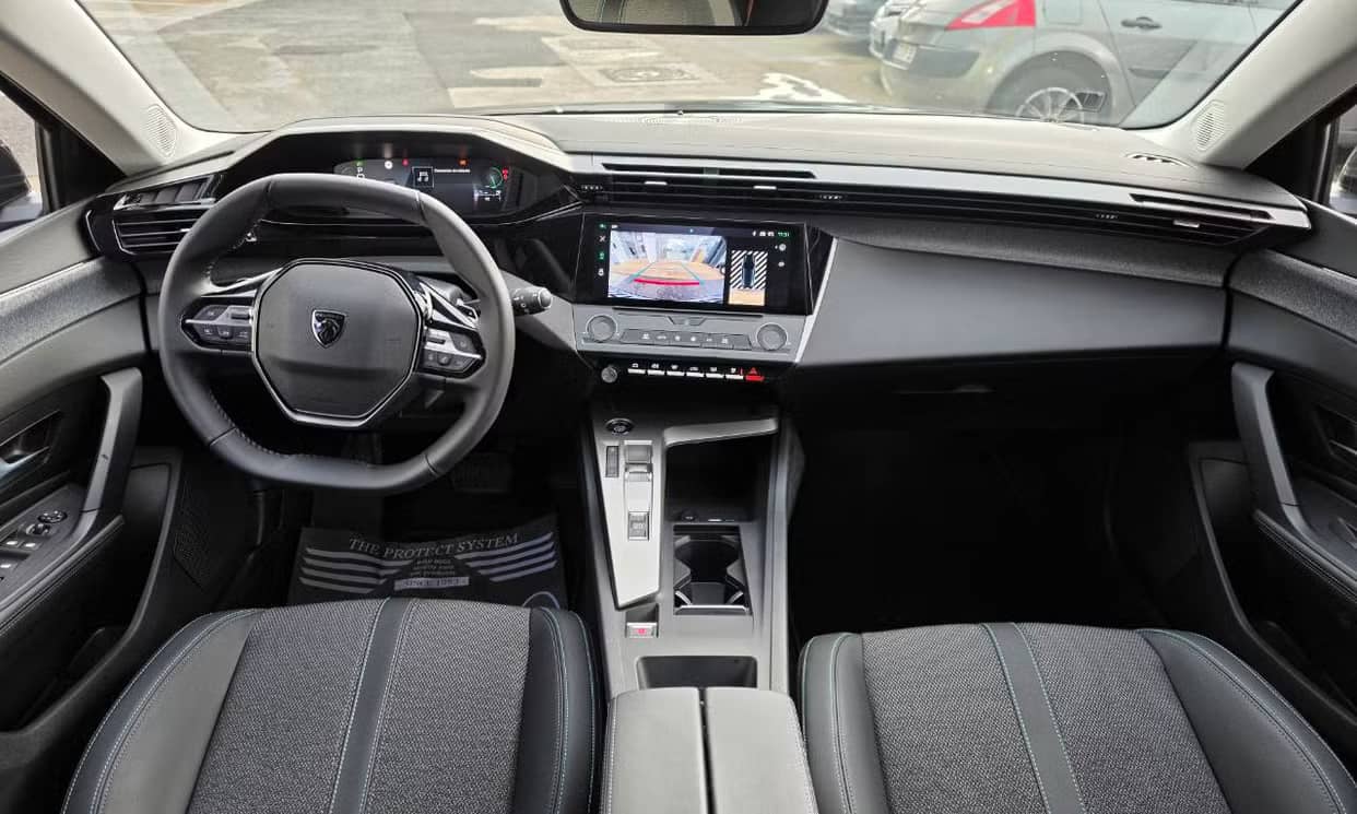 Peugeot 308 — photo 8