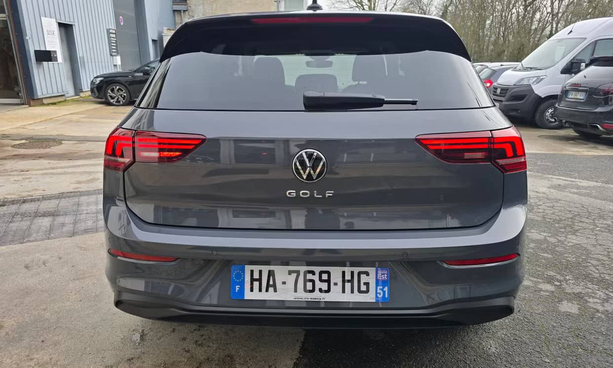 Volkswagen GOLF — photo 9