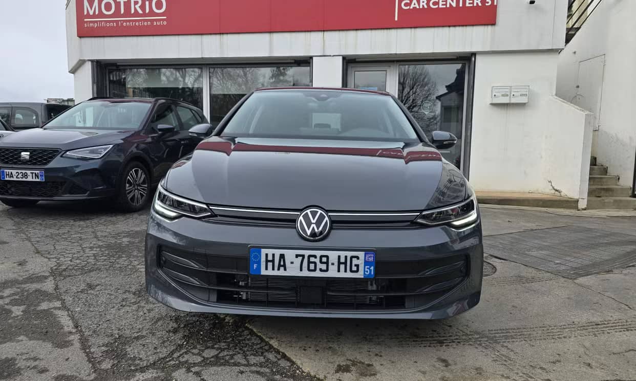 Volkswagen GOLF — photo 12