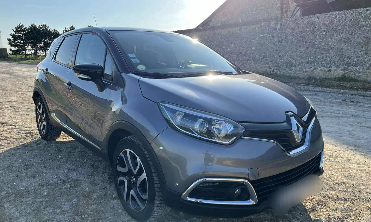 Renault CAPTUR — photo 2
