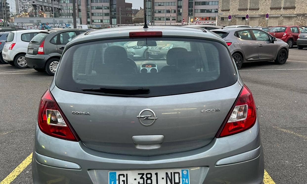Opel CORSA — photo 2