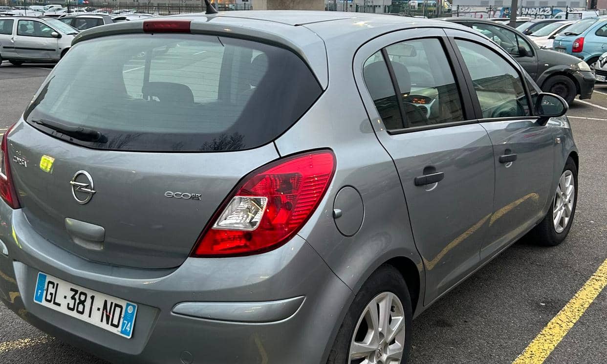 Opel CORSA — photo 3