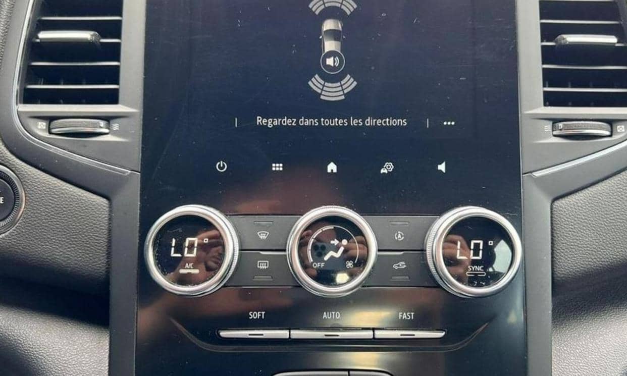 Renault MEGANE IV — photo 6