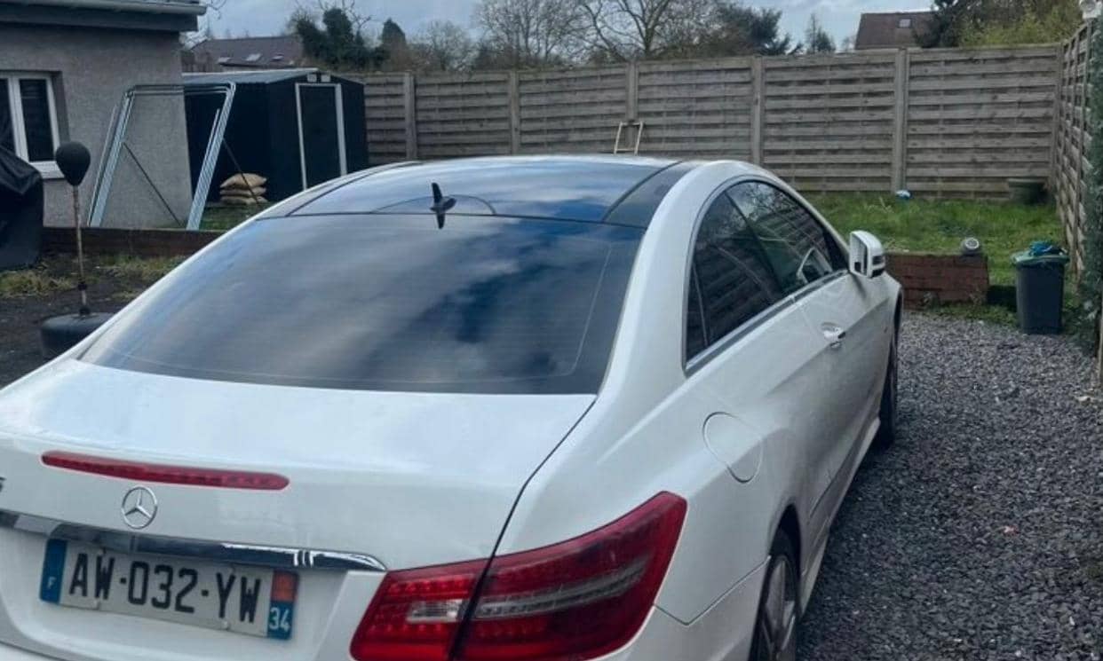 Mercedes-Benz CLASSE E — photo 2