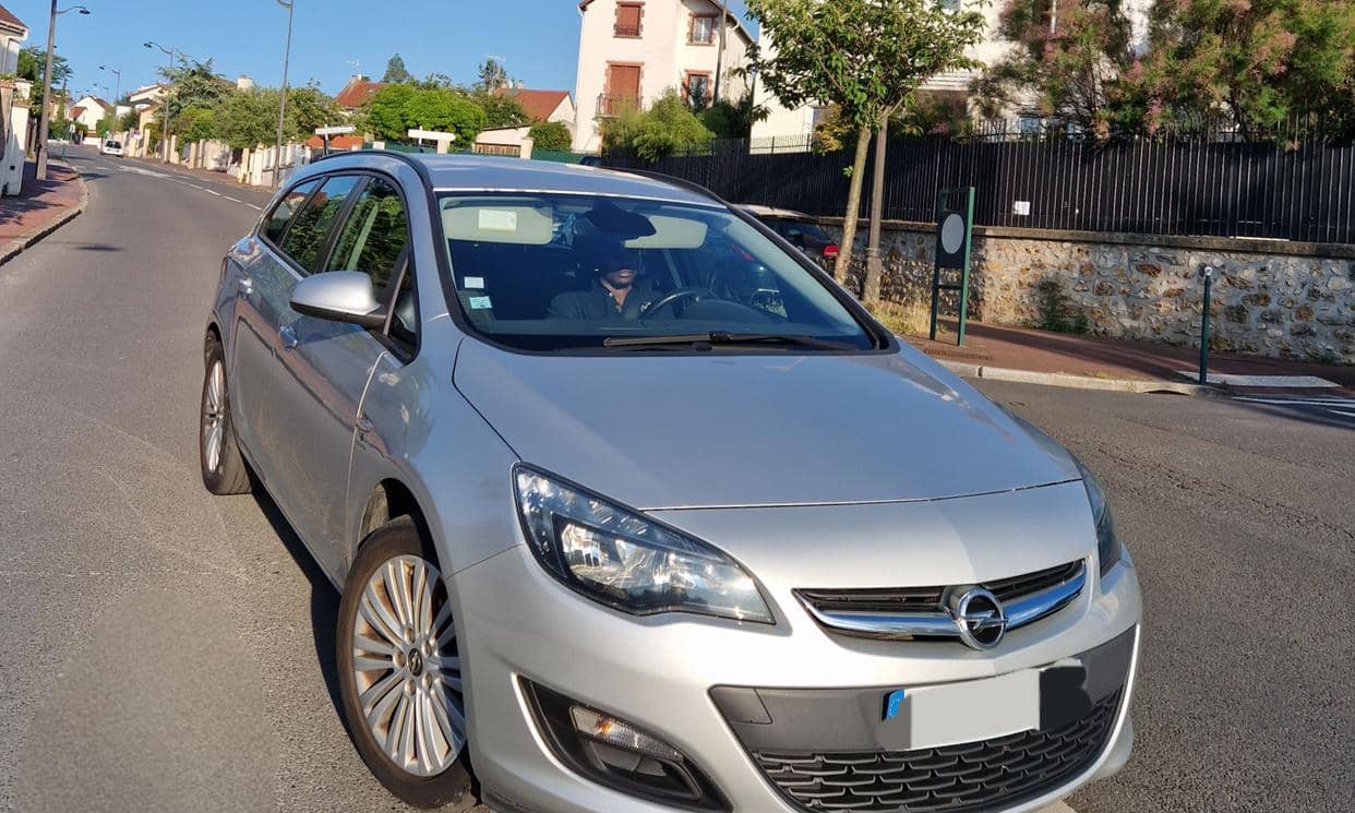 Opel ASTRA — photo 4