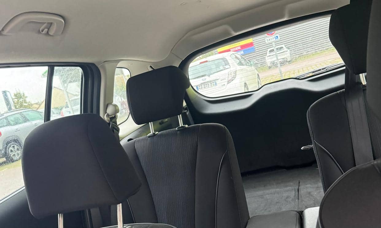 Mazda MAZDA5 — photo 10