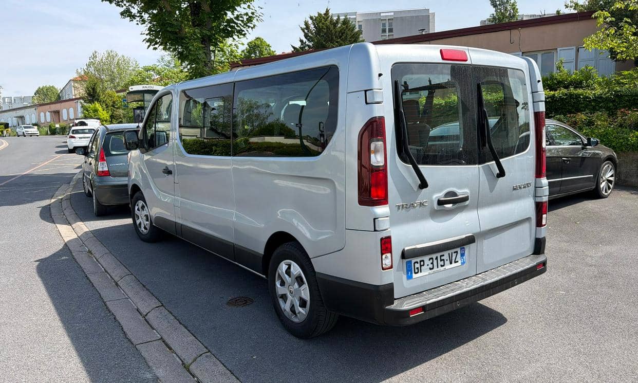 Renault TRAFIC III — photo 4