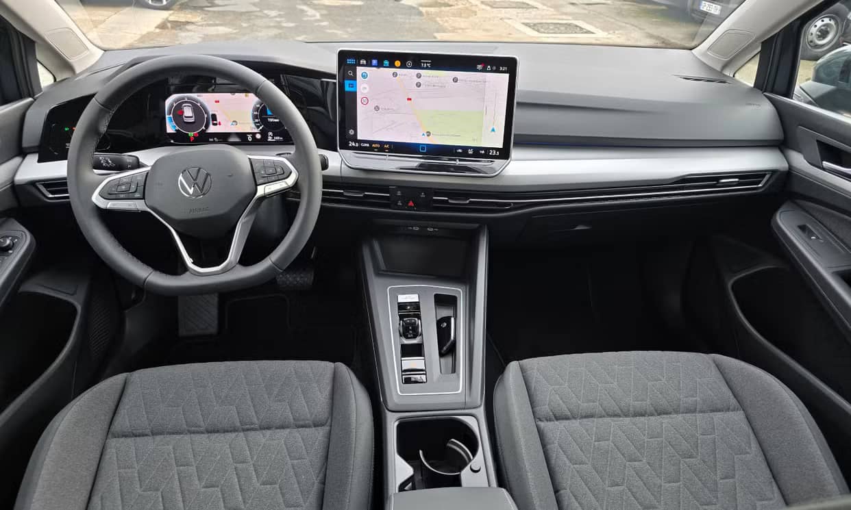 Volkswagen GOLF — photo 5