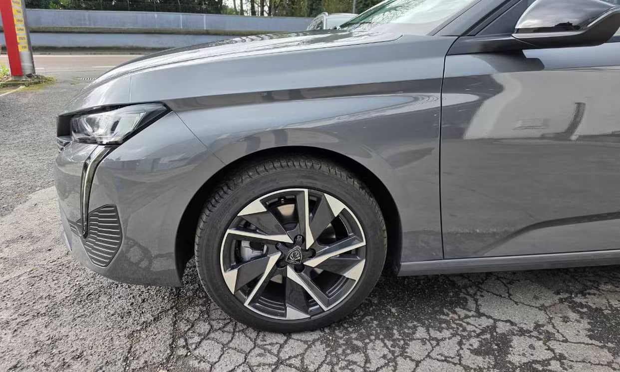 Peugeot 308 — photo 12