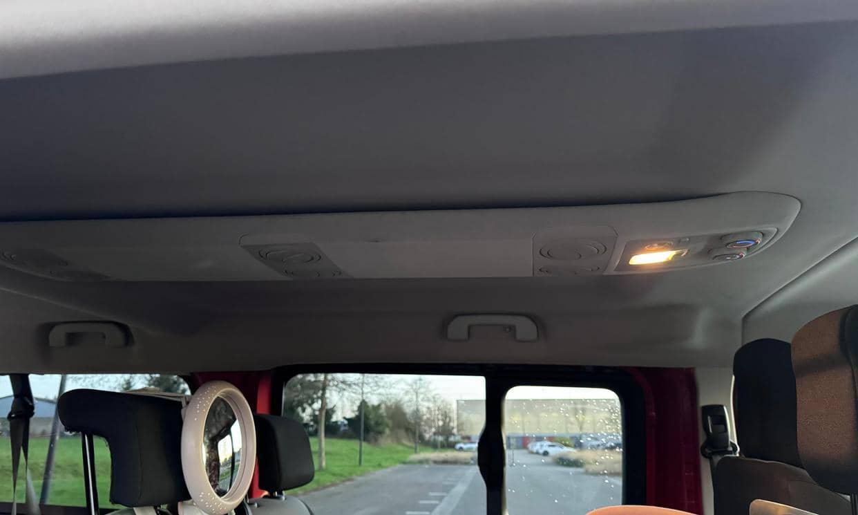 Peugeot TRAVELLER — photo 16