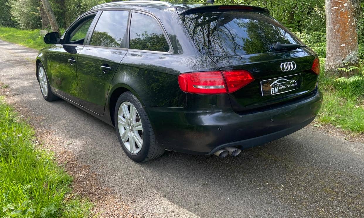 Audi A4 AVANT — photo 3