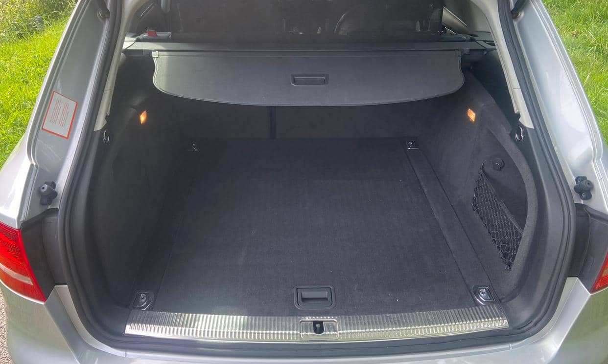 Audi A4 AVANT — photo 9