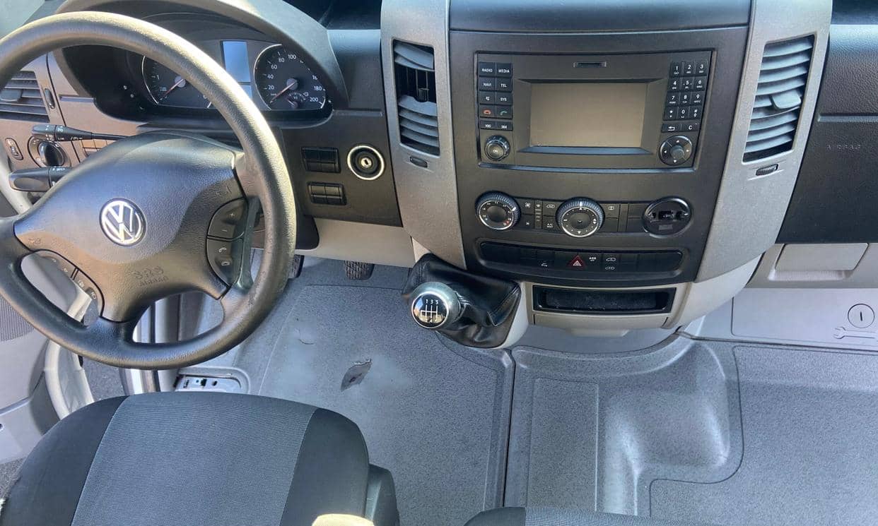 Volkswagen CRAFTER — photo 8