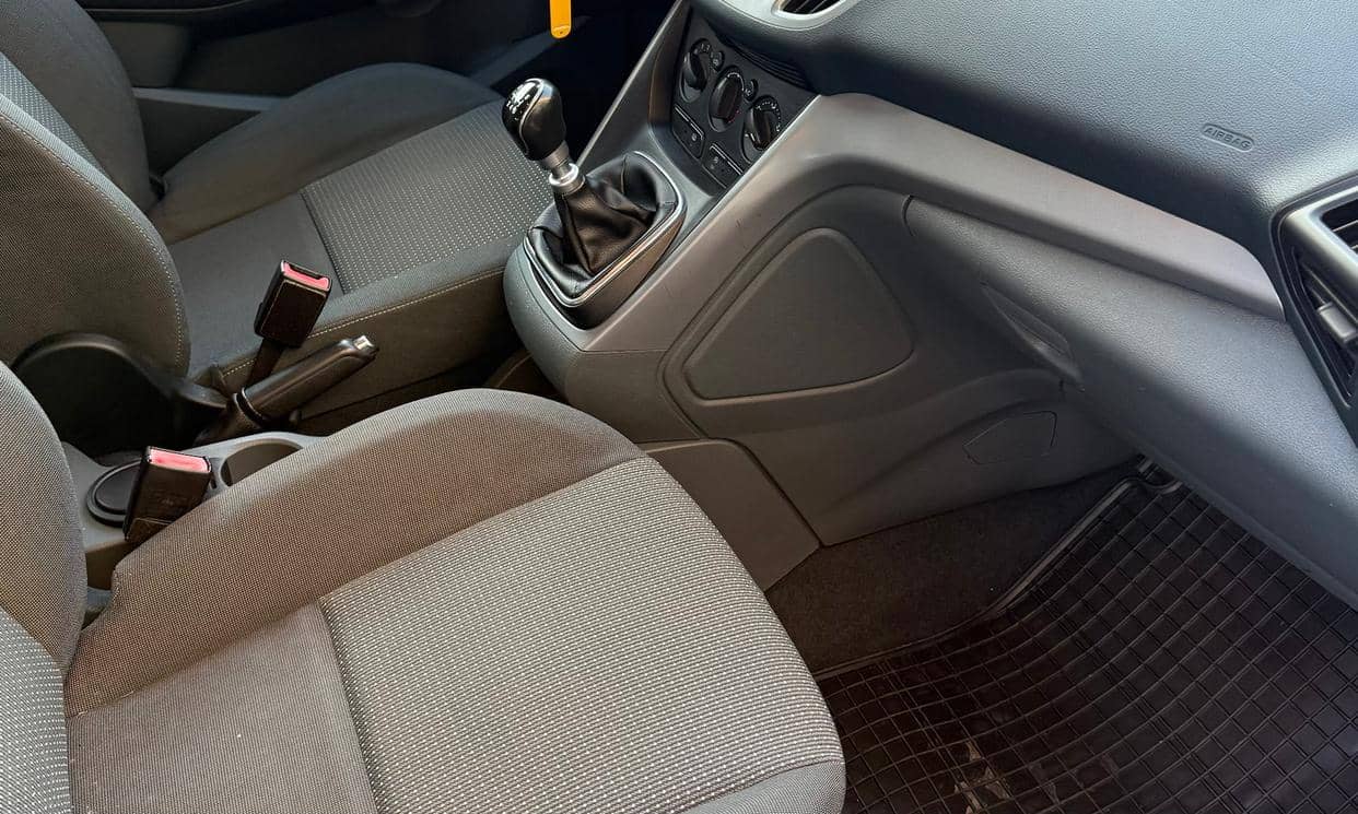 Ford C-MAX — photo 9